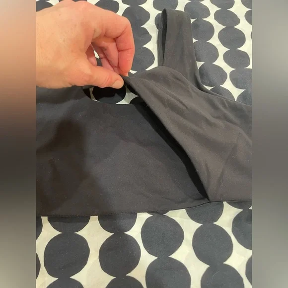 Lululemon Nulu cross-front yoga bra size 8 - Picture 3 of 7